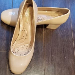 😊 Ladies dress shoe